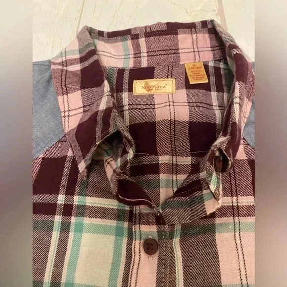 Northcrest Maroon Plaid Flannel Button-up Shirt Hi-Low Hem Front Pockets Size 1X - Picture 3 of 10